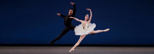 アート・デザイン・音楽 Photographs of the New York City Ballet 26 Rare Vintage Photos of the New York City Ballet